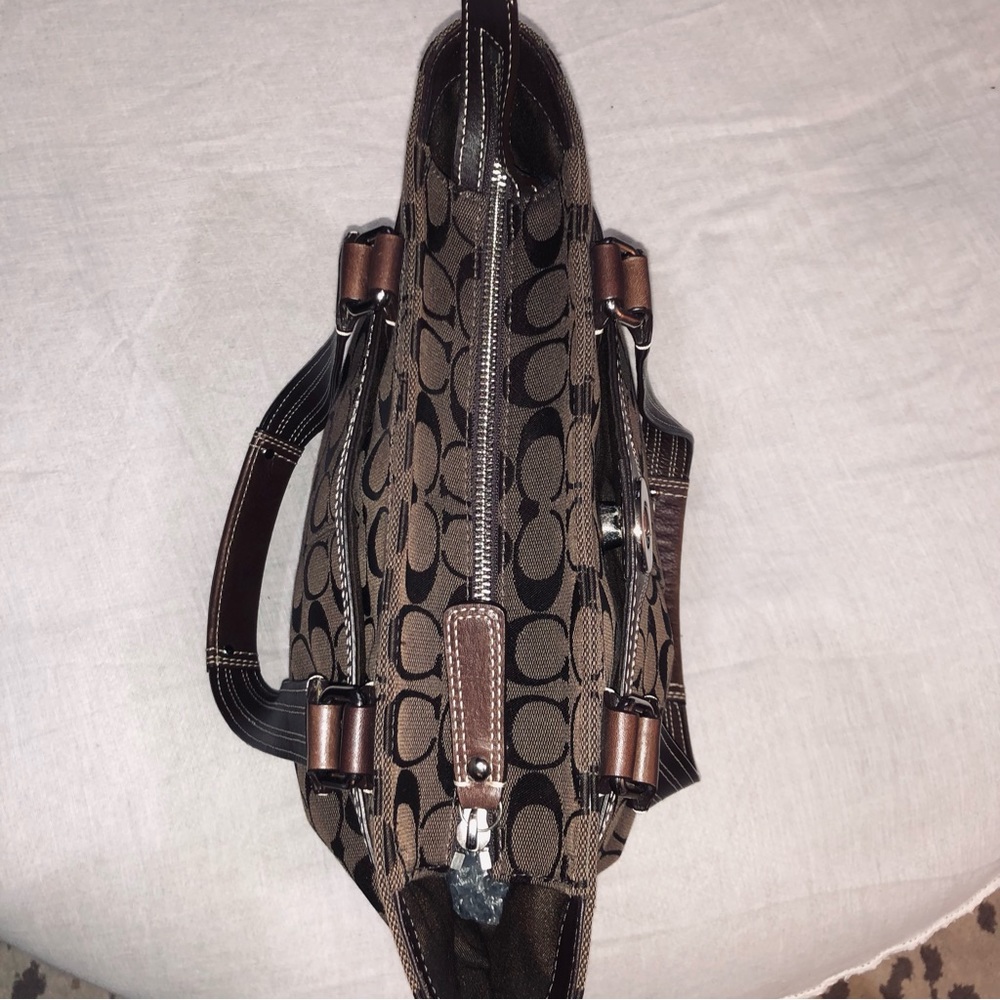 Coach classic Tote *Authentic* - Picture 6 of 12